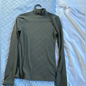 No Boundaries Green Turtleneck